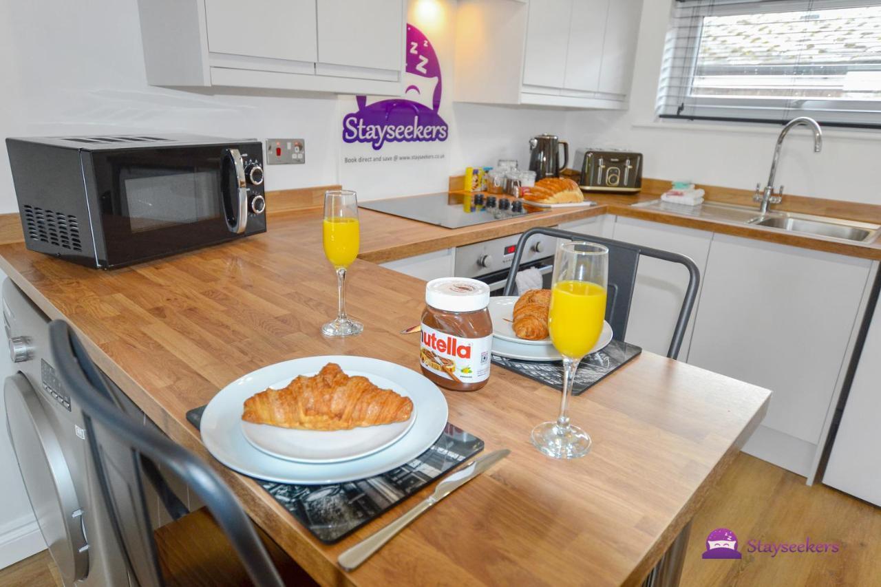 Annie 1 Bed Next To Rail Station - Stayseekers